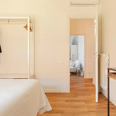 Waterfront Balcony I Grani 5 Grand Daire